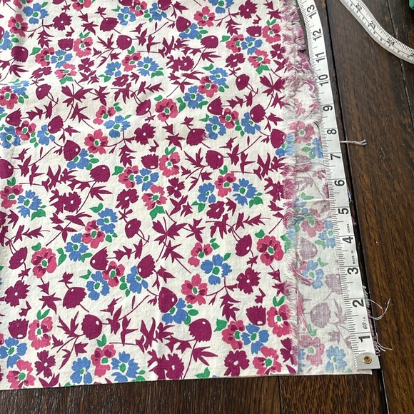 Vintage, soft cotton blue/magenta/fuchsia printed flowers, 34" x 42" - Picture 8 of 8